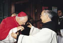 O cardeal Marc Ouellet durante a cerimônia de recebimento do título de Santa Maria em Traspontina, domingo, 26 de outubro de 2003 - 30 Giorni.
