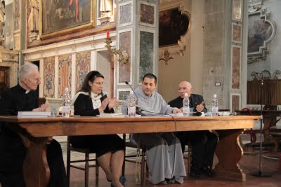 Padre Lanzetta ao lado de Cristina Siccardi e Monsenhor Brunero Gherardini.