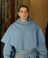 Padre Serafino Lanzetta é sacerdote professo do Instituto dos Franciscanos da Imaculada e pároco da Igreja São Salvador em Ognissanti,  Florença, desde 2004.
