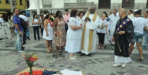 Religiosos comemoram dia contra a intolerância religiosa no Rio de Janeiro.