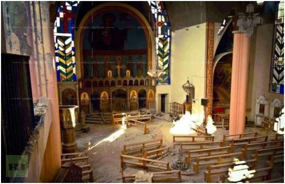 Igreja destruída. Foto: RT.com